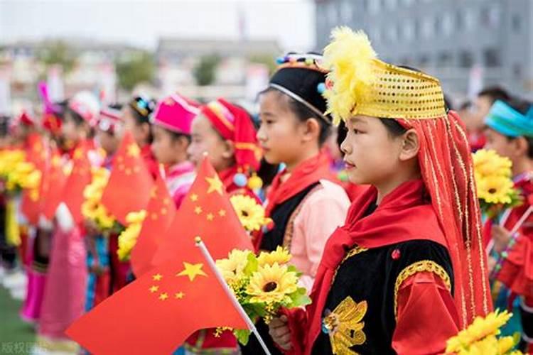 满族七月十五祭祀先人