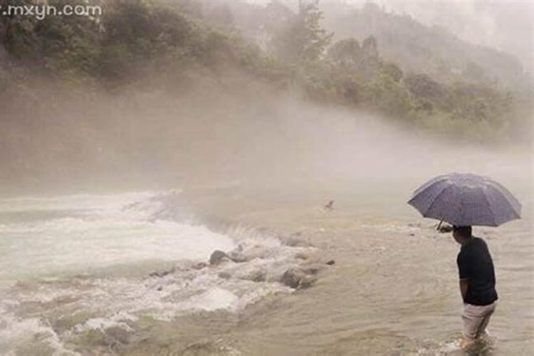 梦见大水什么意思淹没高楼