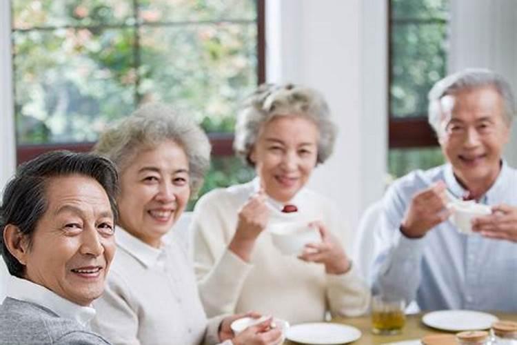 82年属狗女桃花劫是什么生肖