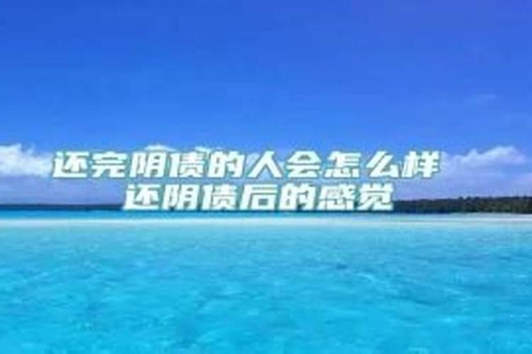 梦见狗咬自己的手不放出血什么意思呀