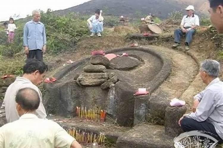 清明标山祭祖