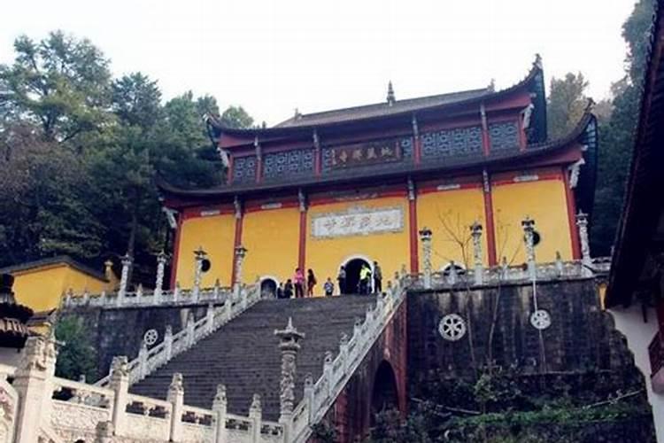 为什么去佛寺就不顺利了