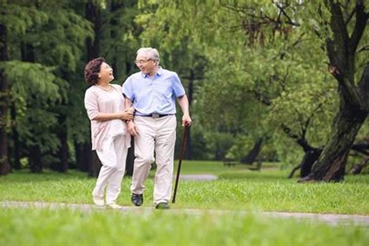 离婚女人梦见自己和前夫结婚而且还怀孕了