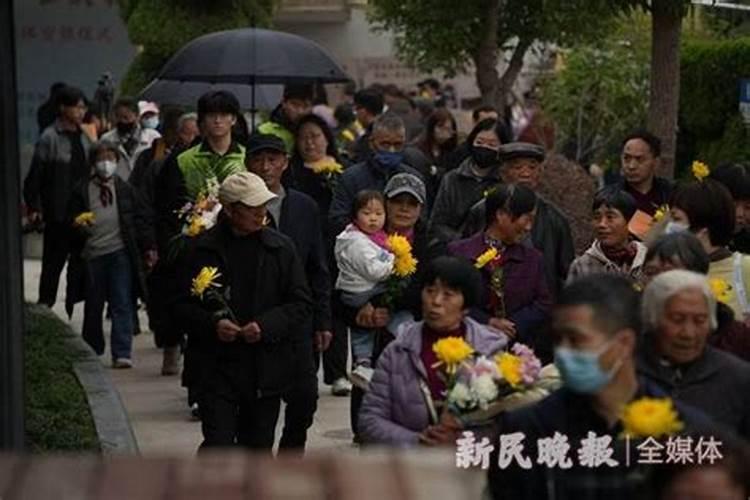 每年冬至祭扫高峰