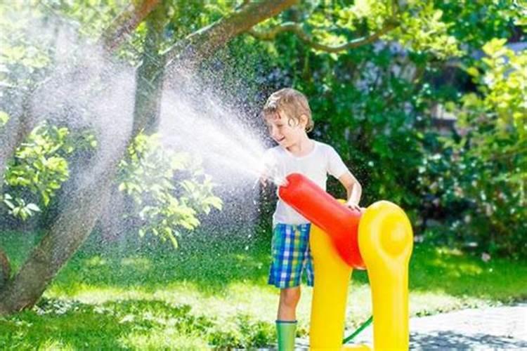 梦见水管崩裂喷大水周公解梦