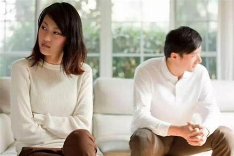 三观不合的两个人结婚了，婚后该如何维系感情？