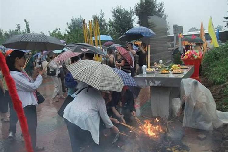 7月15日如何祭祀亲人呢