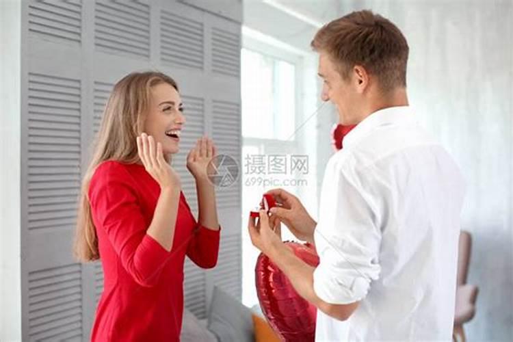 梦见棺材板子是什么意思啊女人