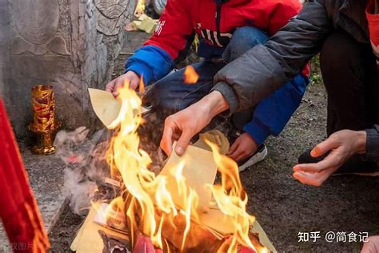 赤峰寒衣节上坟