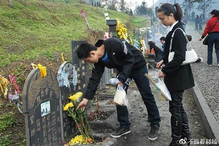 清明节乡里祭祖