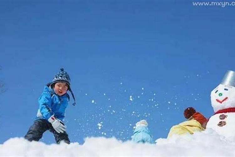 梦见雪天打雪仗什么意思