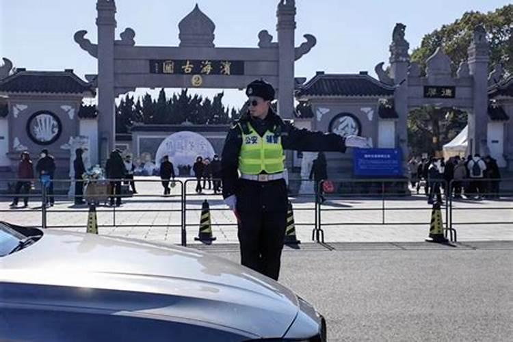 冬至习俗祭祖先