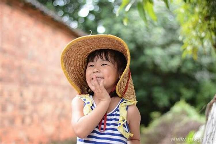 昨晚梦见侄女结婚